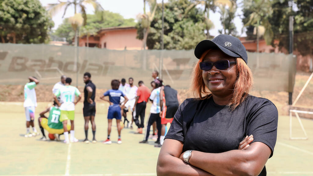 Au Cameroun, une championne olympique veut professionnaliser le sport africain [Source – RFI]